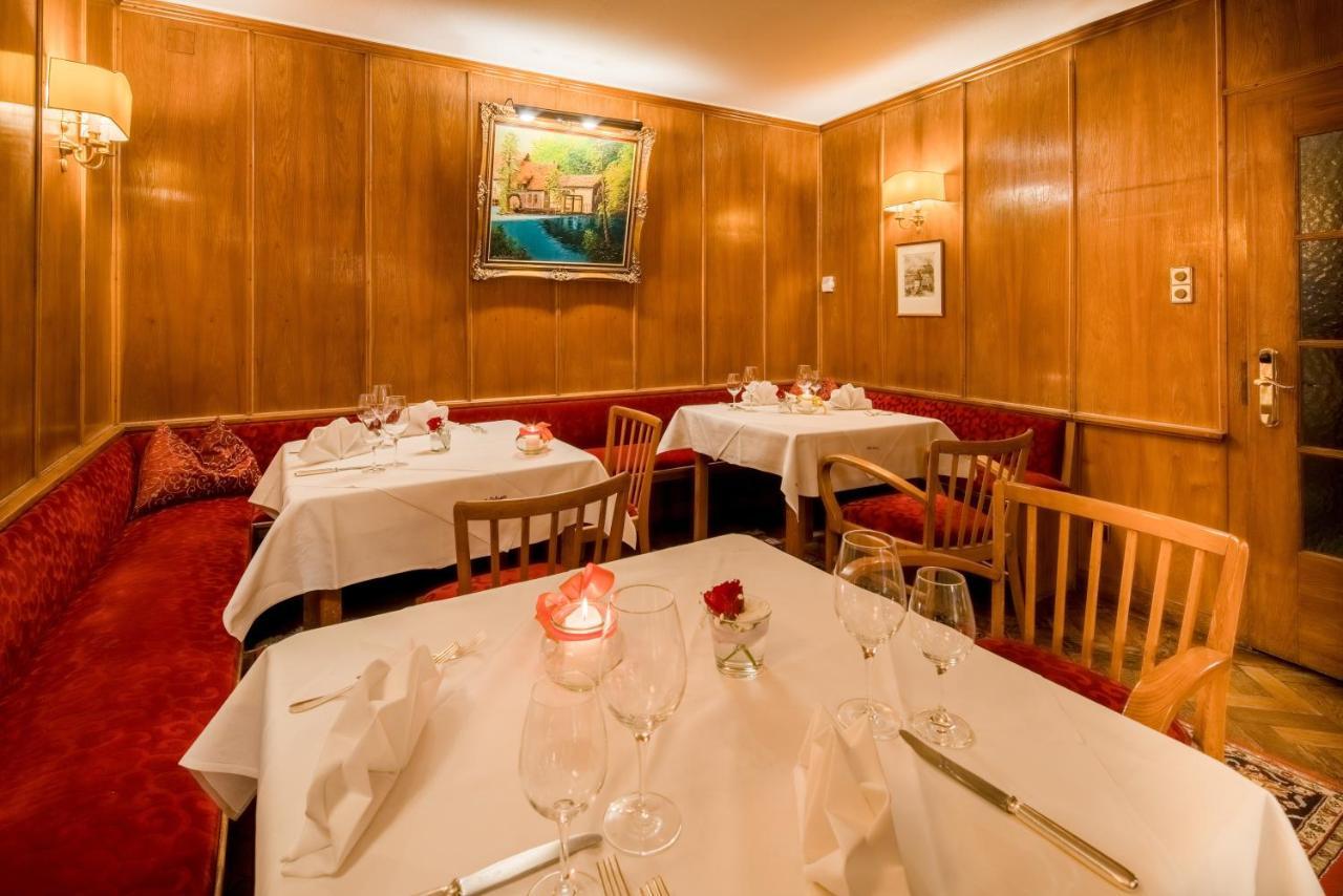 Hotel-Restaurant Ochsen Блаубойрен Экстерьер фото
