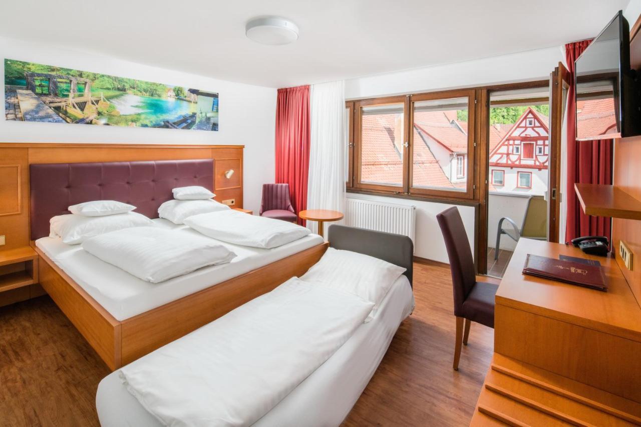 Hotel-Restaurant Ochsen Блаубойрен Номер фото