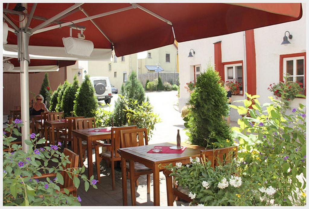 Hotel-Restaurant Ochsen Блаубойрен Экстерьер фото